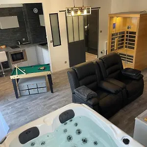 T2 Rénové, Jaccuzi, Sauna, Sièges Massants, Jardin, Parking, Métro Appartement
