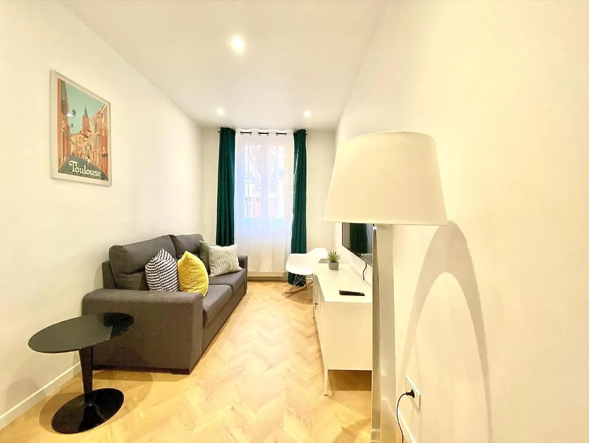 L'Escapade - Appartement Avec Chambre & Parking - Toulouse Centre 0*,  France